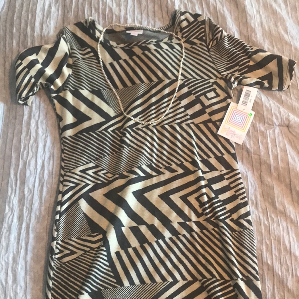 NWT medium Lularoe med Julia